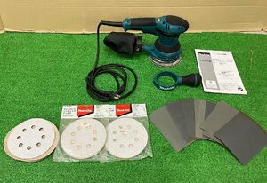 【中古品】 『12-155』makita マキタ ランダムオービットサンダ　BO5041 125mm サンドペーパー、スペアディスク付