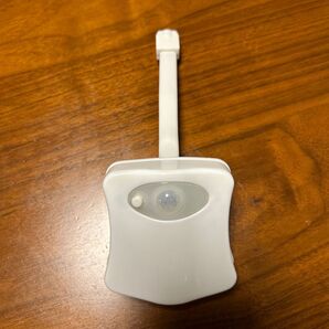 トイレ人感センサーライト