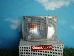 * VTE24 E24 Nissan Caravan corner lamp right corner lens turn signal Koito 210-24735 23558JJ