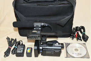 SONY業務用小型・軽量ハイビションビデオカメラHXR-NX30J　と付属品一式