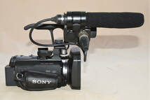 SONY業務用小型・軽量ハイビションビデオカメラHXR-NX30J　と付属品一式_画像3