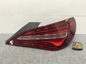 CLA Class C117/W117 original latter term right tail lamp / light / lens LED A 117 906 4000/009 Mercedes Benz (133579)