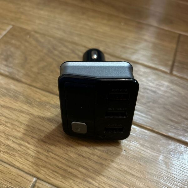 FMトランスミッター USB3口