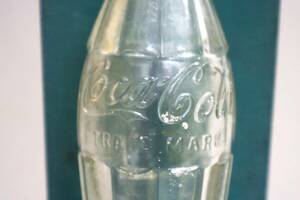 ■貴重 1945年 昭和20年 コーラの空き瓶 コカ・コーラ 終戦 沖縄 骨董 雑貨 アンティーク 昭和レトロ