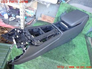 1UPJ-96857540]アウディ・Q5(FYDAXS)センターコンソール 中古