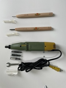 プロクソン（PROXXON）電動彫刻刀　カービングプロ　高級彫刻刀（ハイス鋼）2本付き
