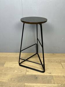 m.a.d. Furniture Design　エム・エー・ディ・ファニチャー・デザイン　Delta Barstool　デルタバースツール　ハイスツール　⑥