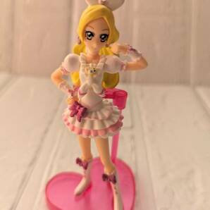 【美品】☆スイート プリキュア キュアリズム フィギア ドール 人形 スタンドつき シリーズ かわいい☆の画像1