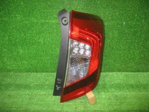 4kurudepa H28年 フィット DAA-GP5 右 テール ランプ ライト 33500-T5A-J32 ＬＥＤ STANLEY W1698 [ZNo:05011822]