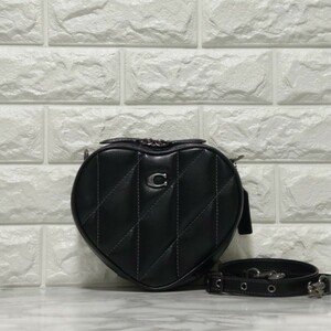 COACH Coach Heart Cross body * quilting shoulder black black 