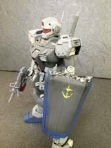 ★MG 1/100 機動戦士ガンダム ジム改 RGM-79C 改修全塗装完成品 ジャンク品 カスタムやパーツ取りに！_画像3