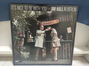 ■3点以上で送料無料!! JAZZ/ジャズ ITS NICE TO BE WITH YOU - JIM HALL IN BERLIN/ジム・ホール 27LP9NT