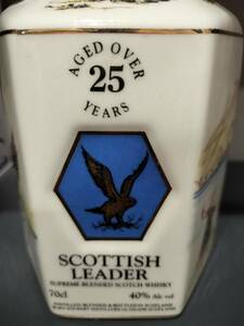 【古酒 未開栓】　SCOTTISH LEADER 25年 スコティッシュ リーダー スコッチ ウイスキー 陶器ボトル 