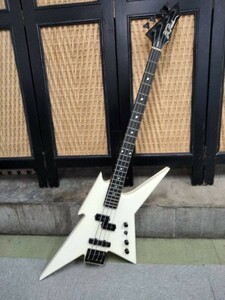 □B.C.RICH ビーシーリッチ IIRONBIRD エレキベース LA California U.S.A ソフトケース付き 動作確認済 神奈川県より発送、直接取引OK