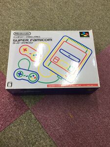 & ニンテンドー スーパーファミコン クラシックミニ 任天堂 CLV-301 中古品　動作品