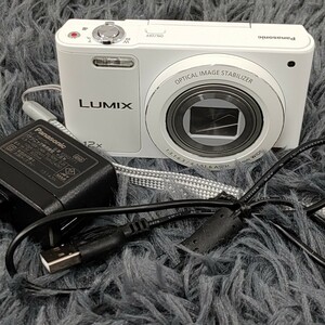〈カメラ〉Panasonic パナソニック　デジタルカメラ 　LUMIX DMC-SZ10 ホワイト　コンパクトカメラ　中古/現状品