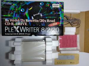 ★ プレクスター PLEXTOR CD-RW DRIVE PLEXWRITER 8/2/20 SCSI 外付けCD-RWドライブ PX-W8220Te ジャンク品扱い ★