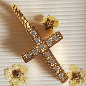 【 送料無料】ペンダント シルバーネックレス 925 銀 本物 女性 十字架 可愛い ゴールド クロス 金 キュート n0026