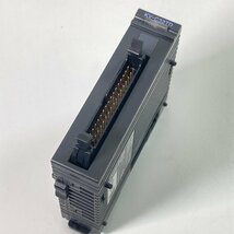 KV-B16TD KV-8000 シリーズ 16点 ネジ端子台 MOSFET(シンク) 過電流保護あり キーエンス PLC_画像1