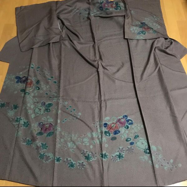 渋い紫系 辻ヶ花刺繍 地模様入りの訪問着