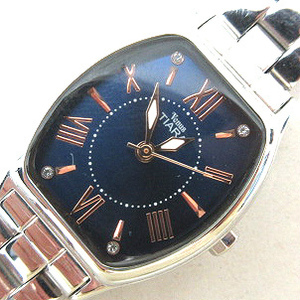 ヴィーナス ティアラ Venus TIARA ジャンク品 クォーツ 腕時計 シルバーカラー ブルー系 レディース