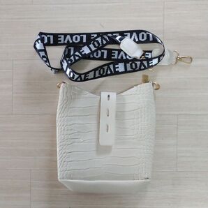 【新品・未使用】ミニショルダーバッグ クロコ型 バケツバッグ