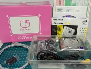 レア品？☆FUJIFILM DIGITAL CAMERA FinePix 40i・Hello Kitty 富士フイルム ハローキティ