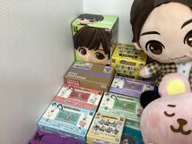 【同梱不可/現状】 男性 K-POP 韓流グッズ まとめ売り TinyTAN ぬいぐるみ フィギュア タオル アクスタ マスコット 他_画像6