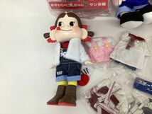 【現状】 不二家 ペコちゃん グッズ まとめ売り おすわりペコちゃん サンタ スポーツポコちゃん 着せ替えコスチューム 他_画像4