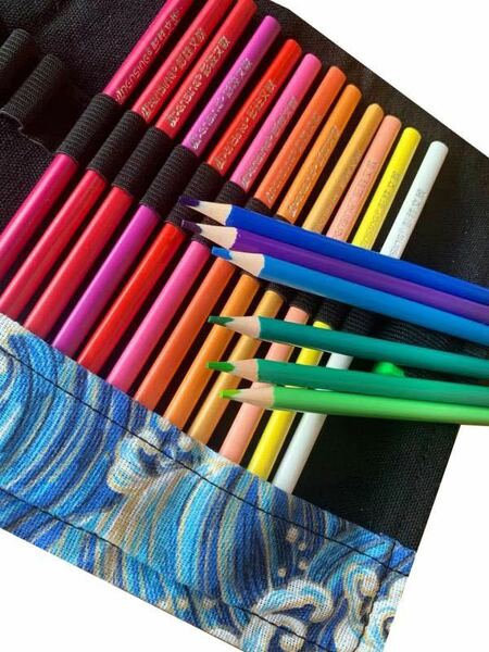 消せる色鉛筆 24色 油性色鉛筆 画材セット 鉛筆削り 消しゴム付き