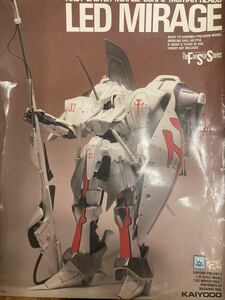 海洋堂　ファイブスター物語　1/35 レッドミラージュ3159 ジャンク品　ソフビキット　FSS