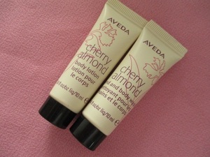 お試し♪♪アヴェダ AVEDA ボディローション&ボディウォッシュ　チェリーアーモンド 試供品