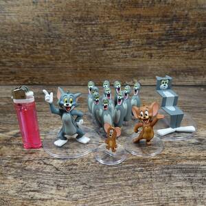 ( breaking the seal goods )meti com toy Ultra ti tail figure Tom . Jerry 4 point set 