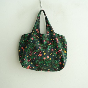 //【定価1.3万】ミナペルホネン mina perhonen *flower bedパニーニバッグ*かばんトート手提げ麻1223(ba7-2312-44)【82L32】