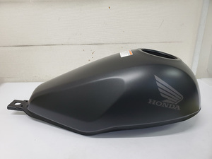 中古品　ホンダＨＯＮＤＡ　２０２３年モデル　レブル２５０用　タンク　マットガンパウダーメタリック　１７５２０－Ｋ２Ｙ－Ａ００ＺＥ　