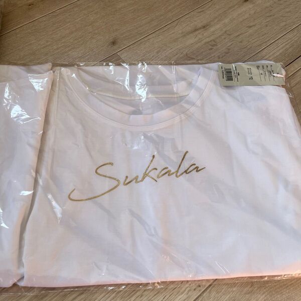 新品!未開封/SUKALA Tシャツ M