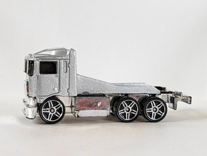 ▽1/64 ジャンク LOOSE▽ハイウェイ ホーラー HIWAY HAULER 銀▽2006 HOT WHEELS ホットウィール