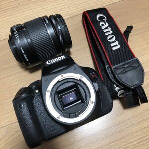 【Canon EOS Kiss X5 EF-S 18-55 IS Ⅱ kit デジタル一眼レフカメラ　レンズキット とカメラショルダーバッグ】
