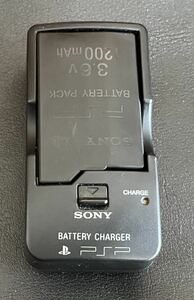 SONY PSP ソニー　PlayStation portable プレイステーション　ポータブル　純正　バッテリーパック　バッテリーチャージャー　セット