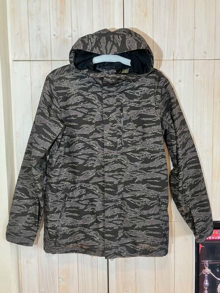 送料込 美USED VOLCOM ボルコム サイズM GORE-TEX ゴアテックス 送料無料