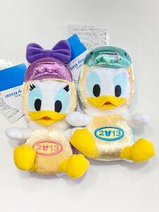 新品 未使用 タグ付き ディズニー TDL 30周年 お正月 2013年 干支 巳年 ヘビ へび 蛇 着ぐるみ ぬいぐるみバッジ ヌイバ ドナルド デイジー