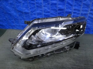 1948　エクストレイル　T32　前期　左ライト　LED　100-17942　F　美品