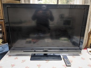 中古　SONY製40インチ1K液晶テレビ、2008年製、地上・BS・110度CSデジタルハイビジョン対応、ブラビア(BRAVIA)、KDL-40V1　リモコン付