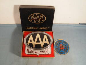 アメリカ当時物（1960年代？）AAA の National Award カーバッジ