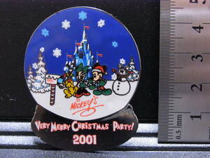 海外ディズニー 限定 5000個 ミッキー ミニー プルート 雪だるま シンデレラ城 very merry christmas party 2001 ピンバッジ disney