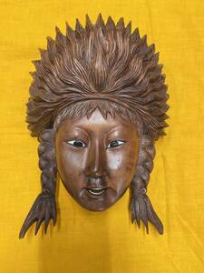 バリ　木彫り　壁掛け　女性顔　工芸品　民芸品