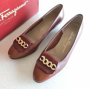 Ferragamo フェラガモ パンプス 23cm チェーンモチーフ ブラウン