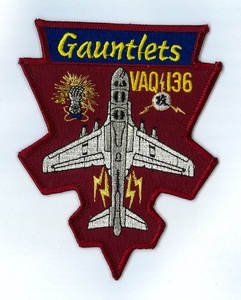 米海軍 VAQ-136 "GAUNTLETS" 航空機パッチ(EA-6B)