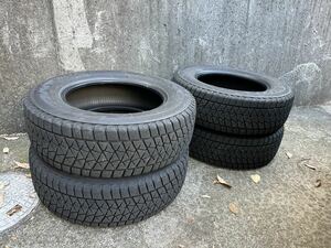 ２15/70R16 ブリヂストン ブリザックDM -V2 中古冬タイヤ4本セット　2018年製　エエクストレイル　デリカ　CX-5