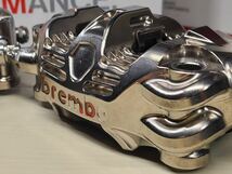 MotoGP Brembo ブレンボ モノブロックキャリパー　Ducati ファクトリー　ワークス　STAUBLIチタンコネクター カーボンブレーキ_画像5